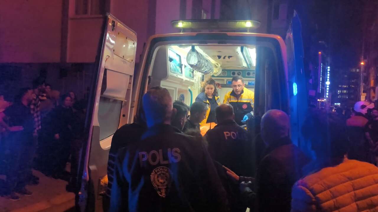 Gece vakti komşu kavgası! 2 kişi pompalı tüfekle vuruldu 10